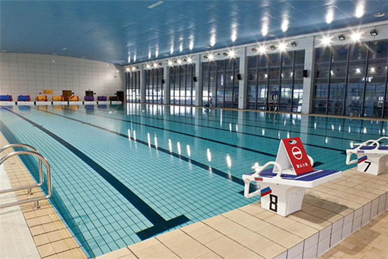 安裝游泳池循環(huán)凈化水處理設(shè)備與不裝循環(huán)凈化水處理系統(tǒng)的區(qū)別 